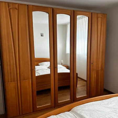 Apartament Schoene 2-zimmer-souterrainwohnung Mit Terrasse Offenburg