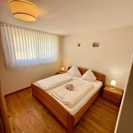 Apartamento Schoene 2-zimmer-souterrainwohnung Mit Terrasse *