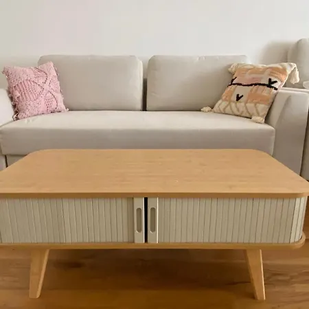 Apartmán Schoene 2-zimmer-souterrainwohnung Mit Terrasse *